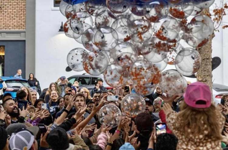 new years eves beach ball drop in redlands